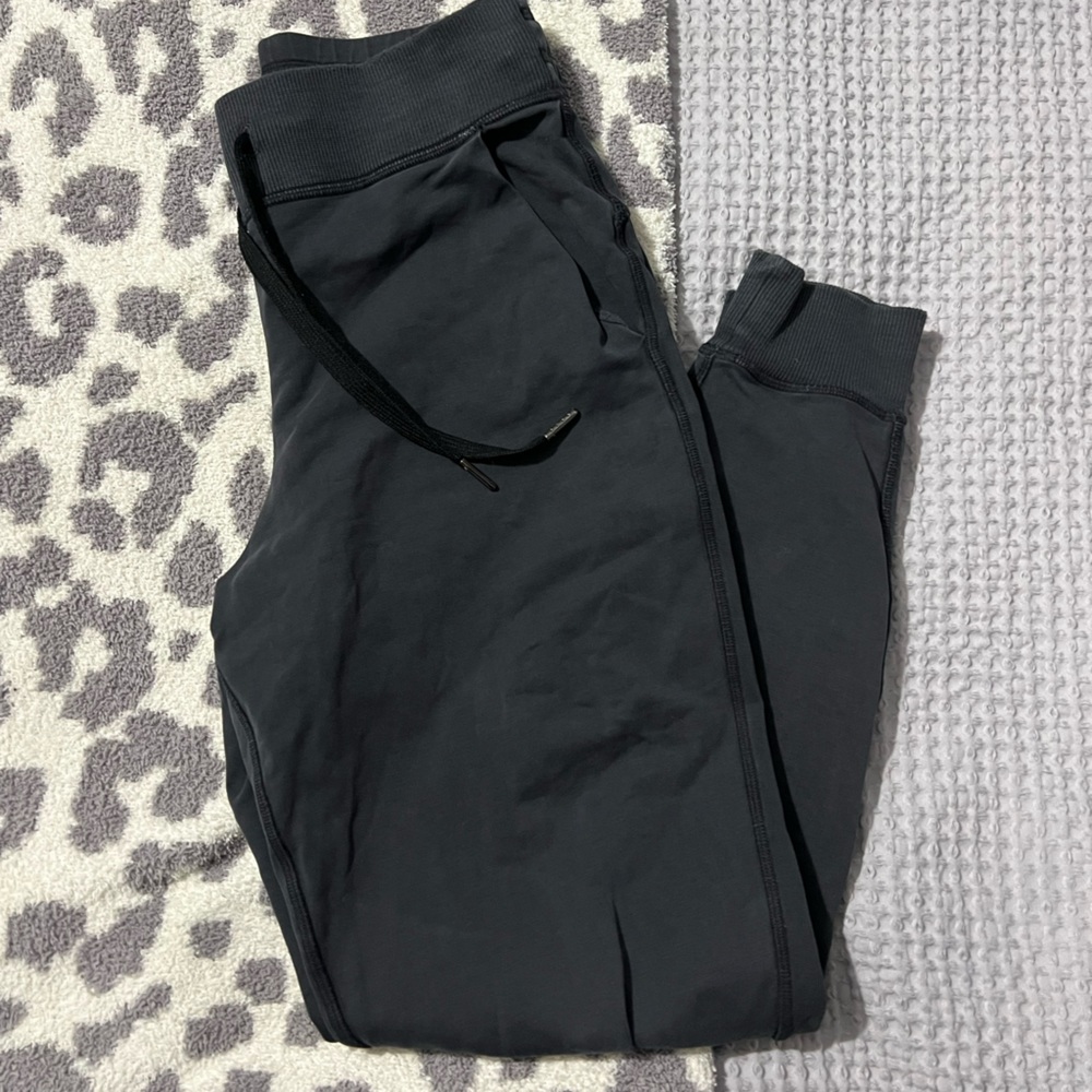 Lululemon dark gray joggers
